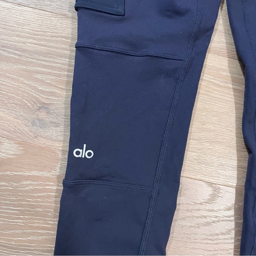 Alo Yoga High Waist Cargo Pocket Leggings Blue Small - Picture 7 of 7